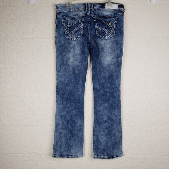 Ariya Light Bleach Out Jeans 13/14 - Picture 6 of 16